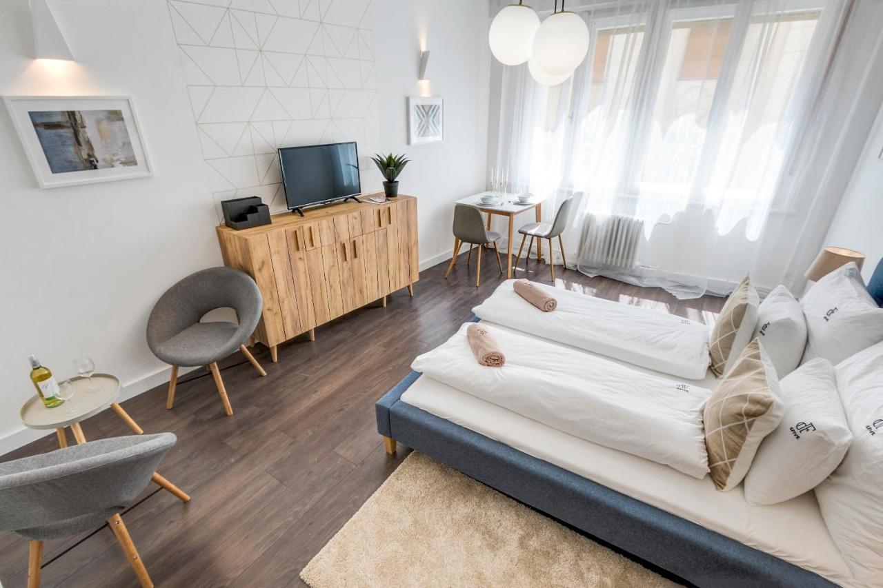 D.Five Harmony Studio At Vaci Street Leilighet Budapest Eksteriør bilde